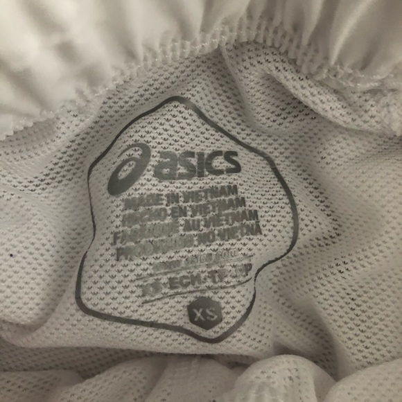 Asics tennis shorts - Picture 3 of 3
